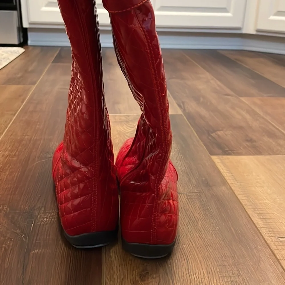 Primigi Red Quilted patent leather‎ boots size 36/5.5